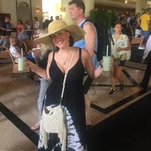 Meet your Posher, Tiffany